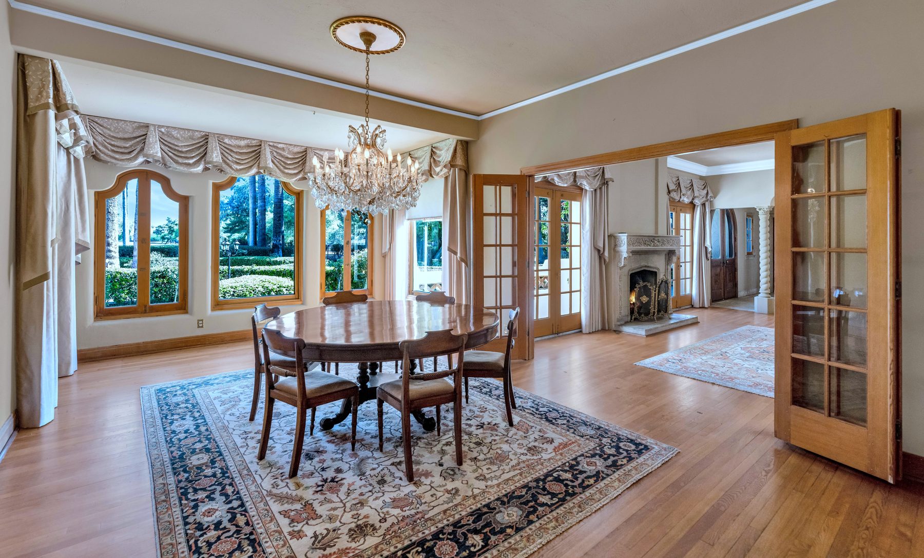 Formal dining room