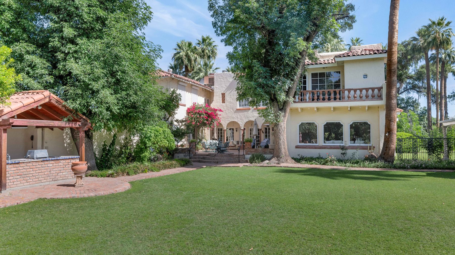 Backyard grounds and lawn